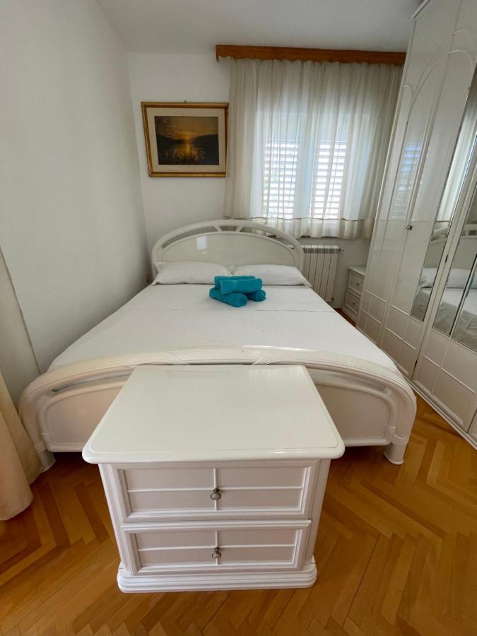 Zajim Apartment *