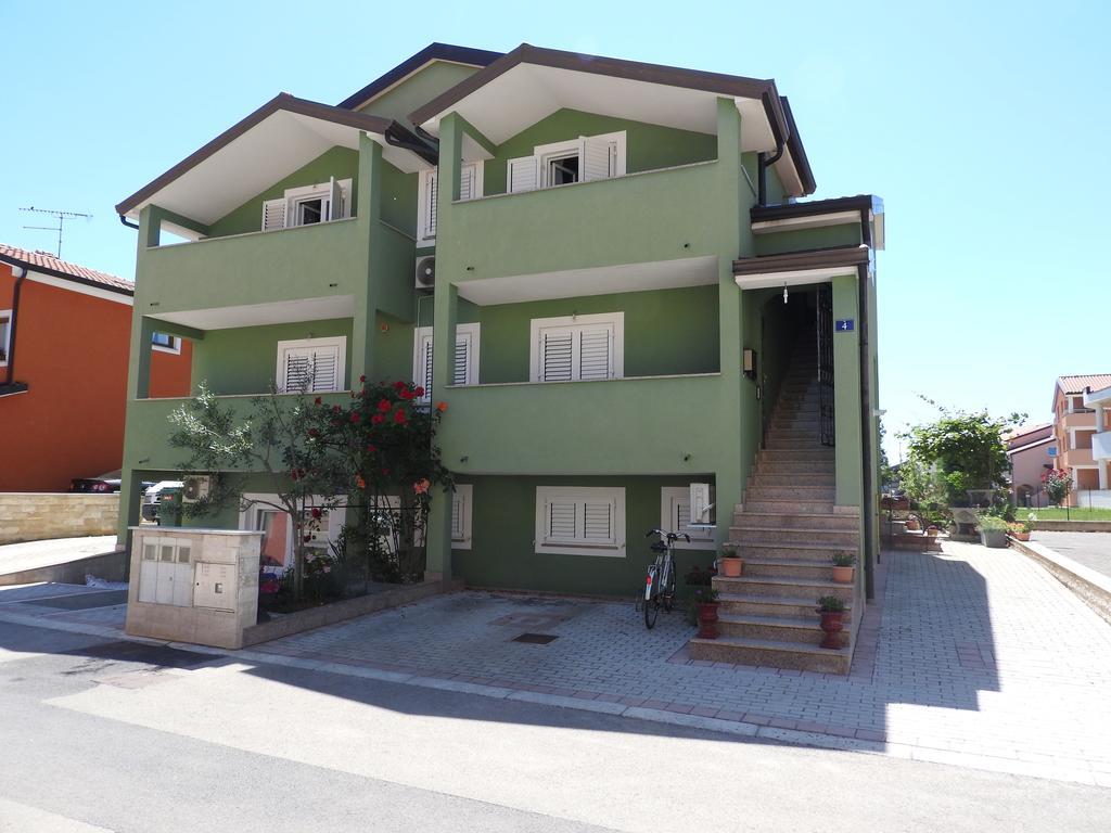 Zajim Apartment *